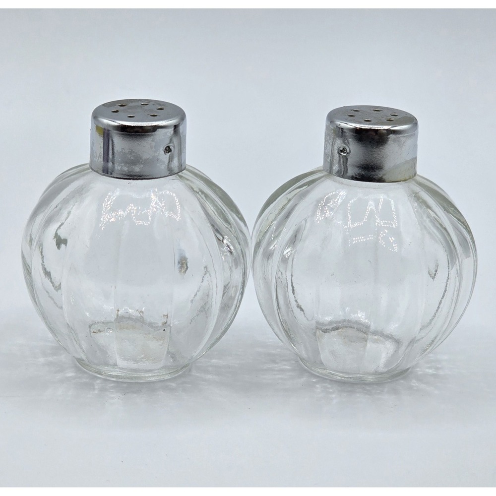 VINTAGE SALT AND PEPPER SHAKER SET- Clear Glass Melon Ribbed Festive Fall Autumn